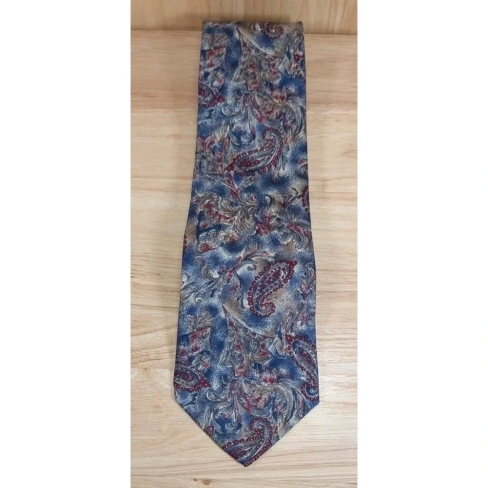 Barrington Mens Tie Blue Red Ornate Paisley 100% Italian Silk Classic Necktie